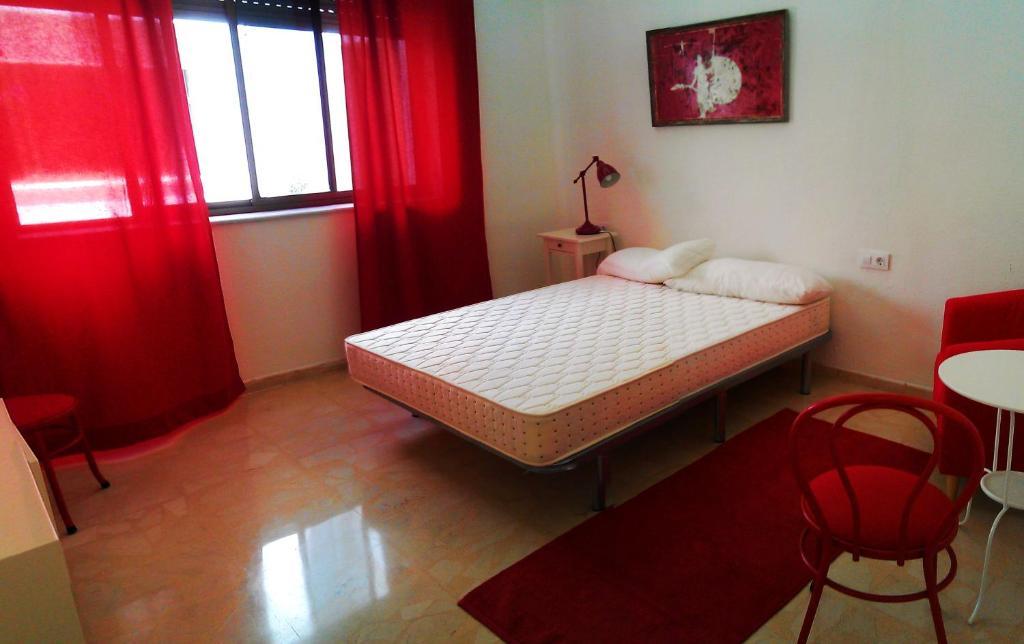 Feeling Sevilla Hostel Sevilha Quarto foto